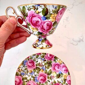 Vintage rare Royal Staffordshire “Floral Chintz” teacup 🌺